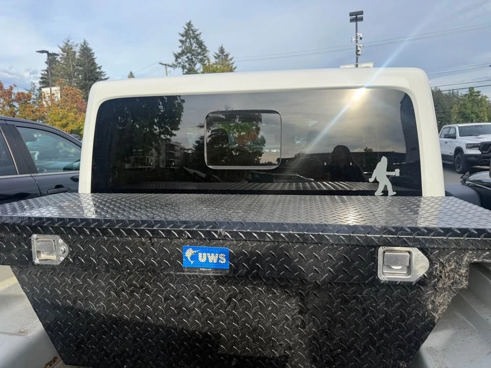 2023 Jeep JT Gladiator - Image 3 of 5