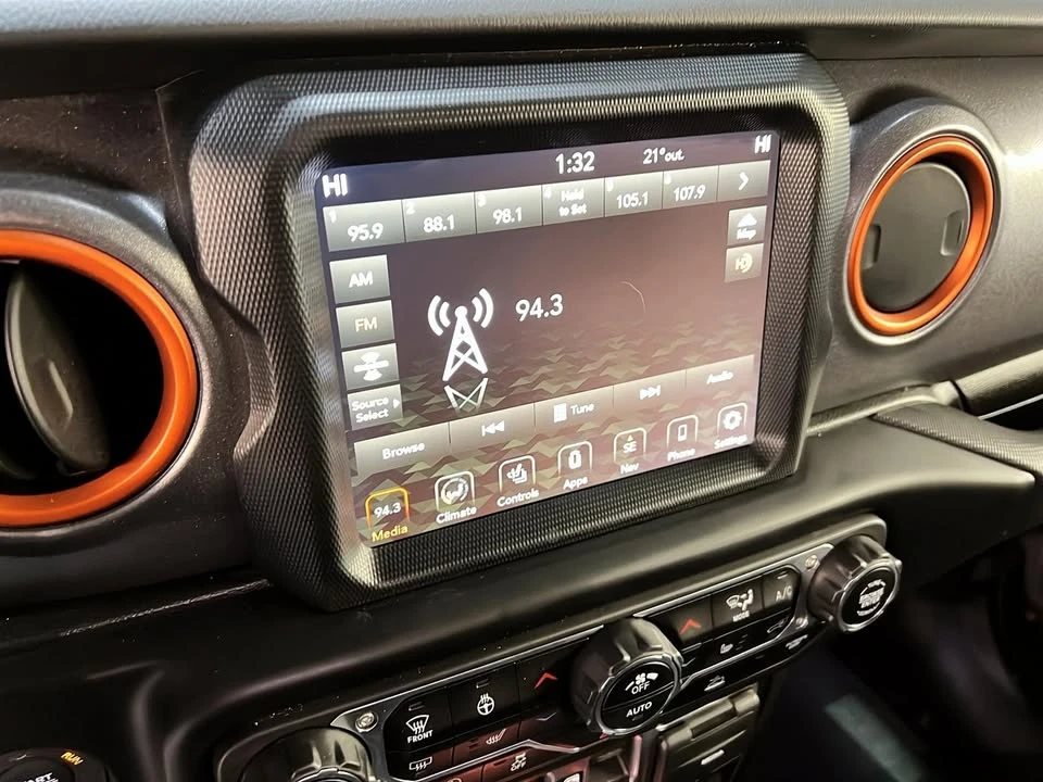 2023 Jeep JT Gladiator - Image 15 of 20