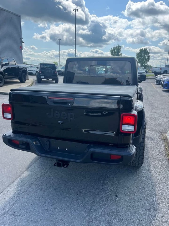 2023 Jeep JT Gladiator - Image 7 of 9