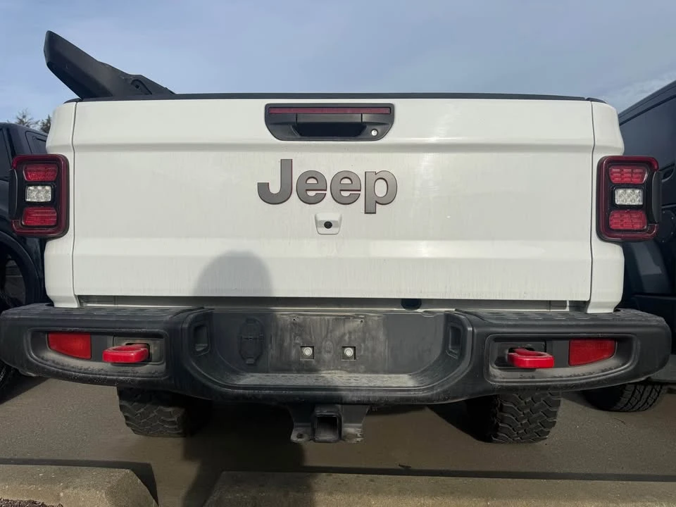 2023 Jeep JT Gladiator - Image 2 of 5