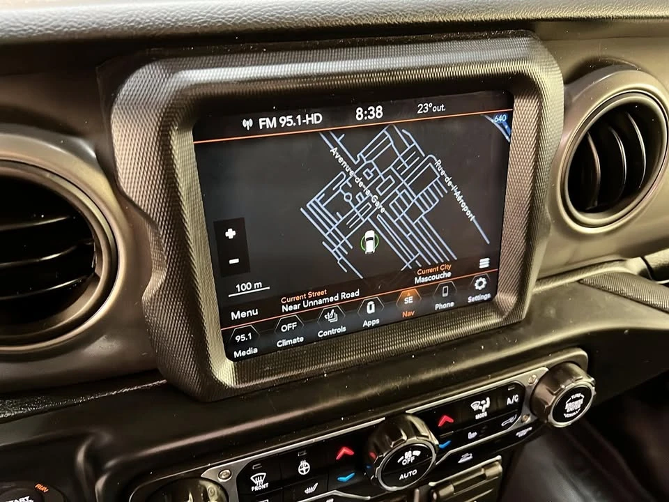 2023 Jeep JT Gladiator - Image 17 of 20