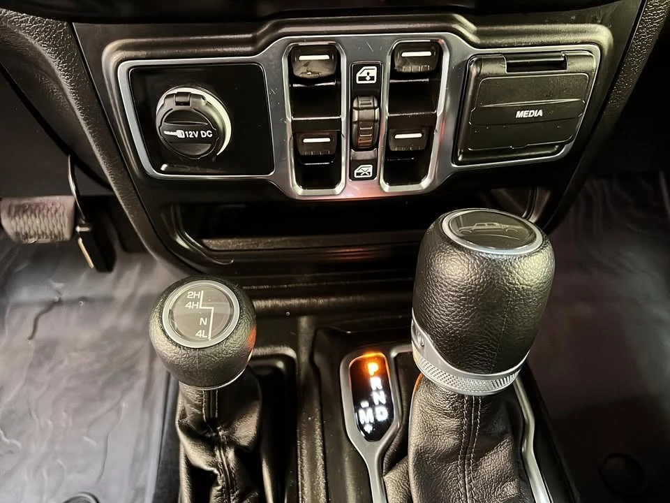 2023 Jeep JT Gladiator - Image 13 of 20