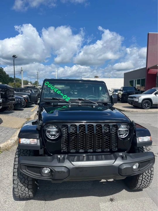 2023 Jeep JT Gladiator - Image 2 of 9