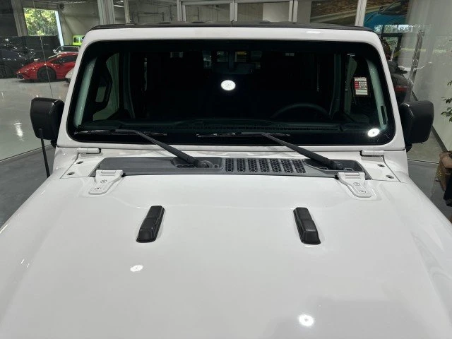 2023 Jeep JT Gladiator - Image 19 of 20