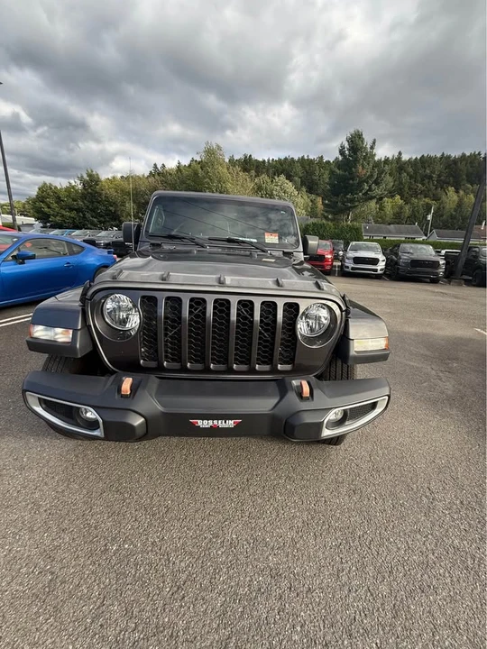 2023 Jeep JT Gladiator - Image 2 of 8