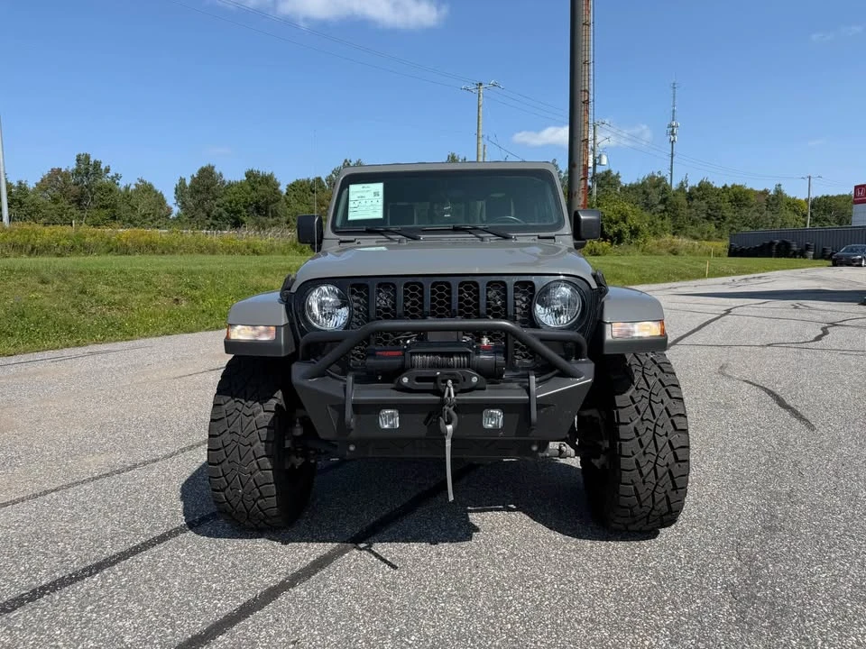 2023 Jeep JT Gladiator - Image 2 of 13