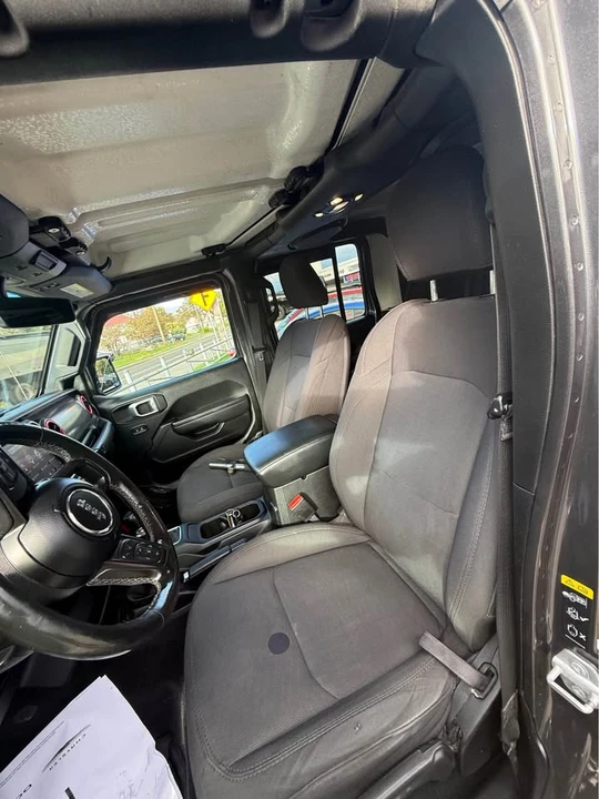 2023 Jeep JT Gladiator - Image 5 of 8
