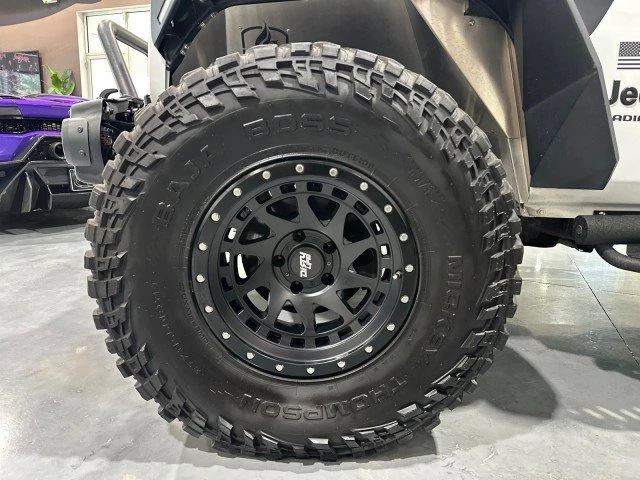 2023 Jeep JT Gladiator - Image 8 of 20