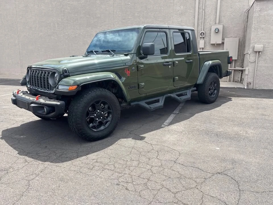 2023 Jeep JT Gladiator - Image 5 of 9