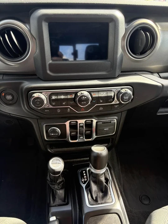 2023 Jeep JT Gladiator - Image 8 of 8