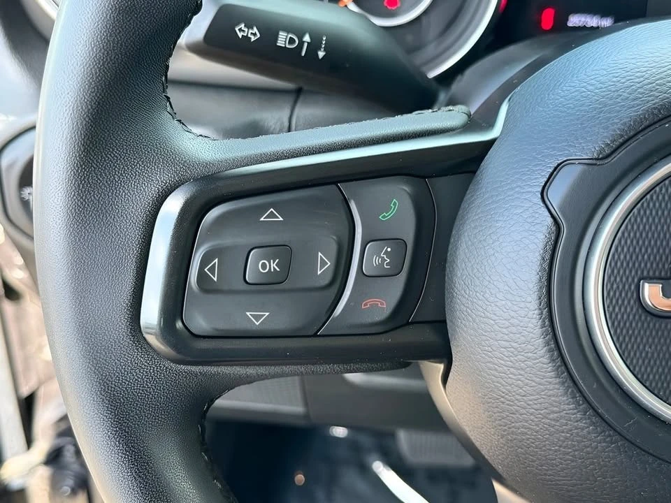 2023 Jeep JT Gladiator - Image 17 of 20