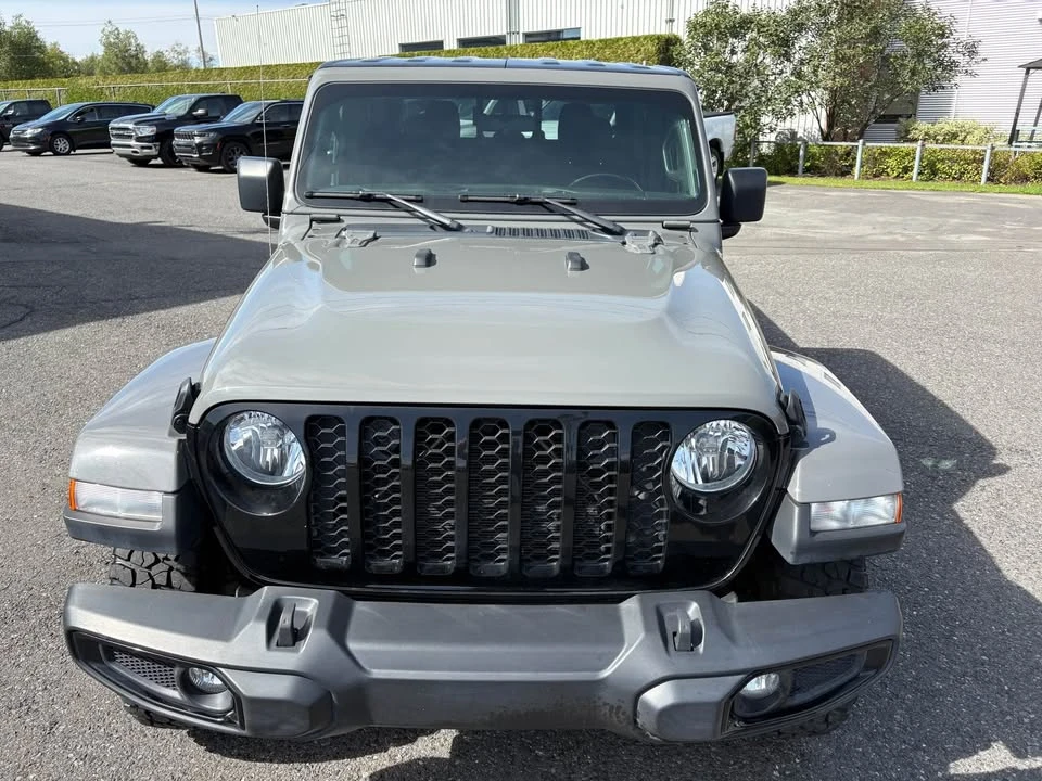 2023 Jeep JT Gladiator - Image 2 of 8