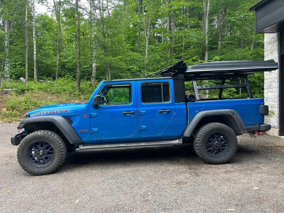 2023 Jeep JT Gladiator - Image 2 of 5