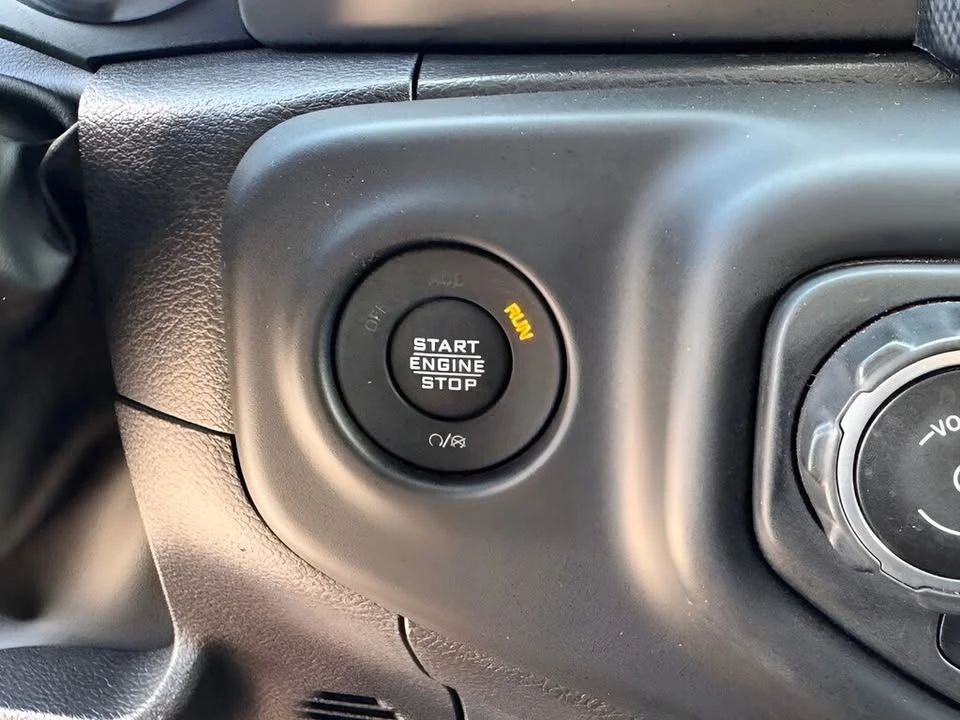 2023 Jeep JT Gladiator - Image 19 of 20