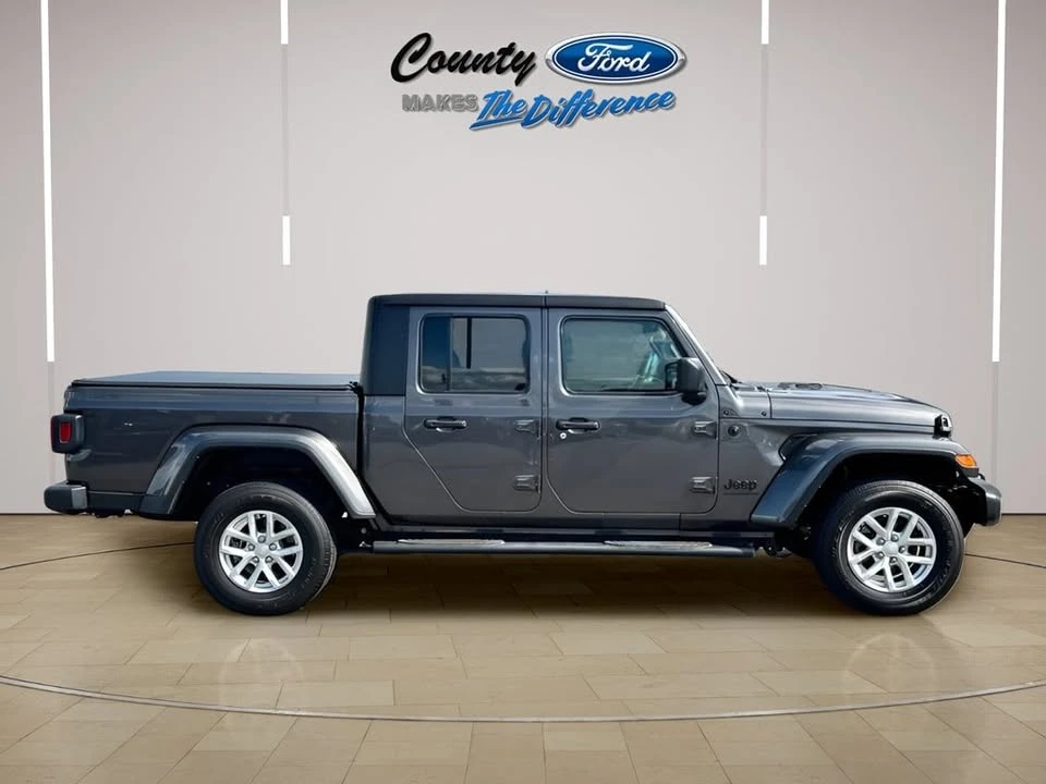 2023 Jeep JT Gladiator - Image 13 of 20