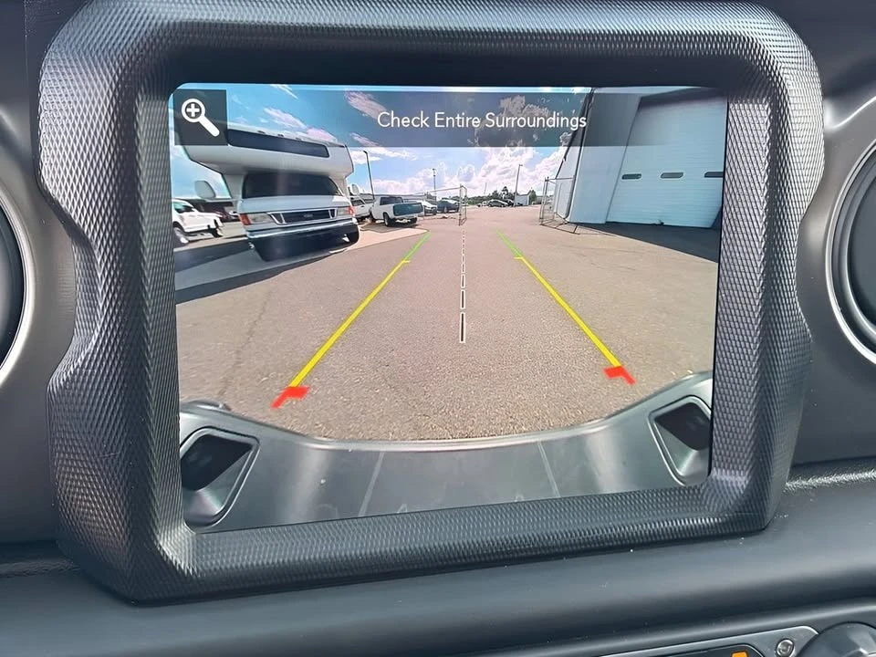 2023 Jeep JT Gladiator - Image 16 of 20