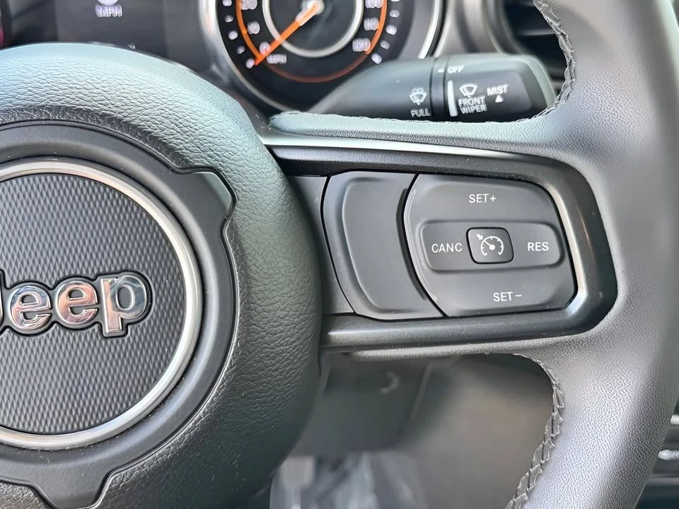 2023 Jeep JT Gladiator - Image 18 of 20