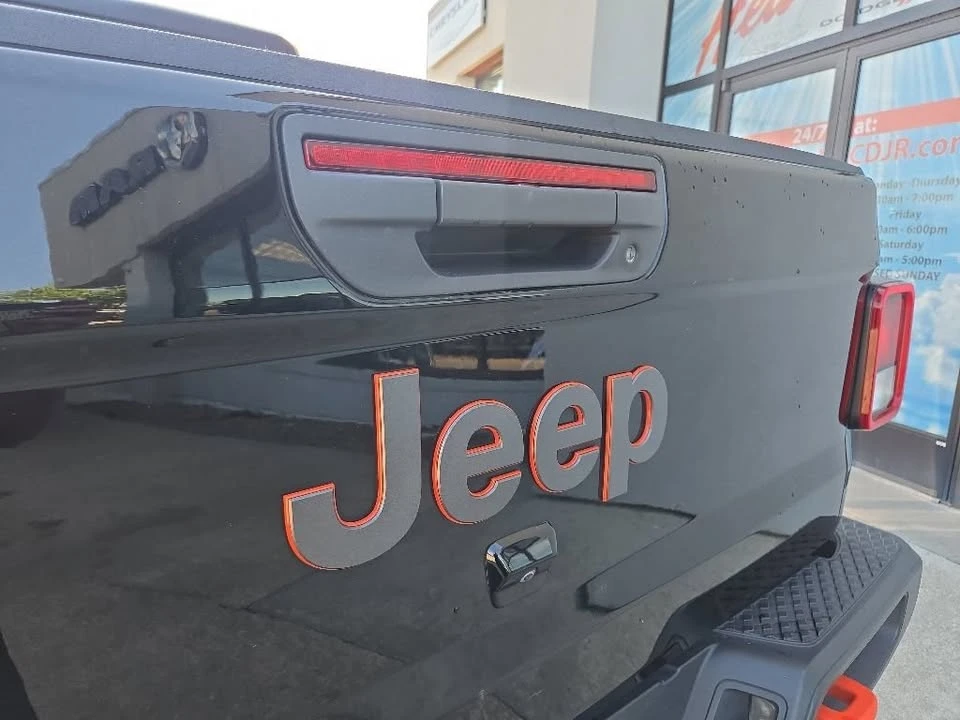 2023 Jeep JT Gladiator - Image 19 of 20