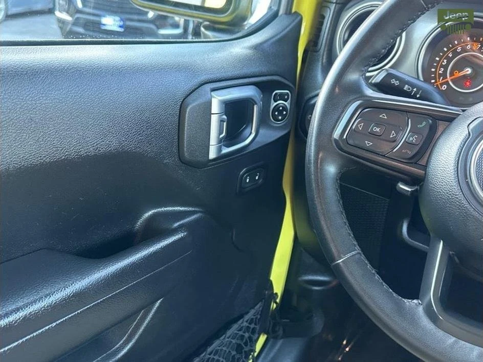 2023 Jeep JT Gladiator - Image 13 of 20