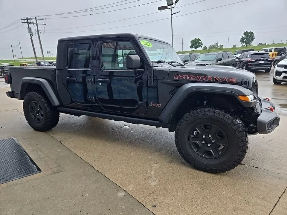 2023 Jeep JT Gladiator - Image 9 of 20