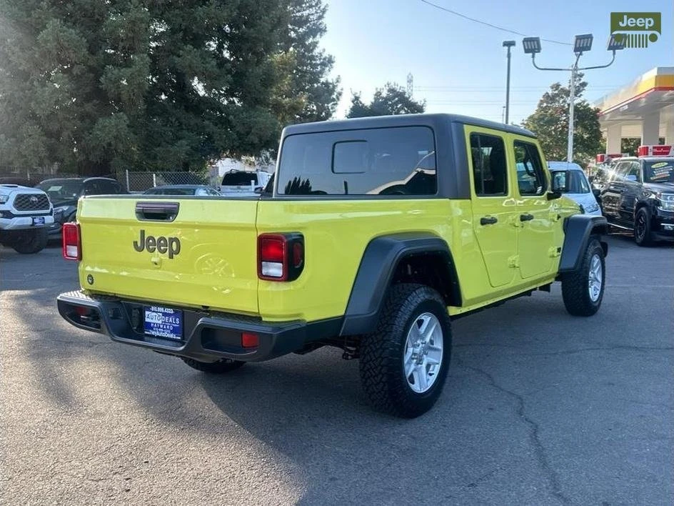 2023 Jeep JT Gladiator - Image 4 of 20