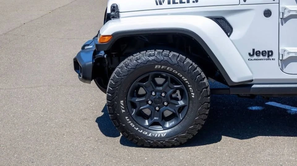 2023 Jeep JT Gladiator - Image 13 of 13