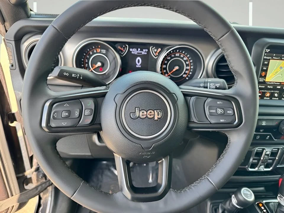 2023 Jeep JT Gladiator - Image 14 of 20