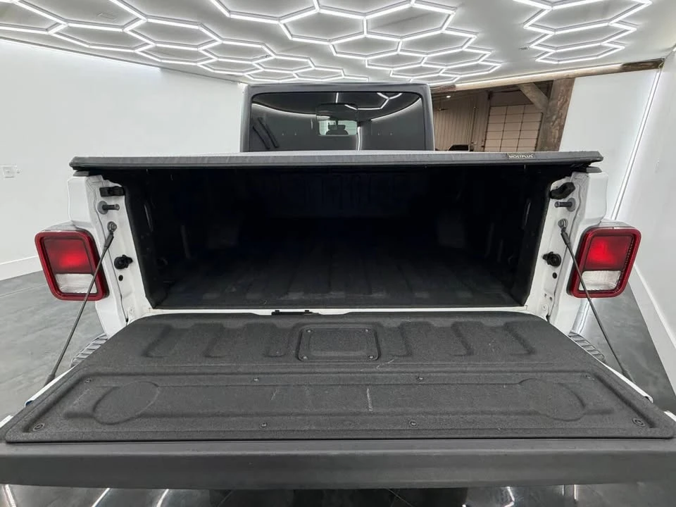 2023 Jeep JT Gladiator - Image 13 of 20