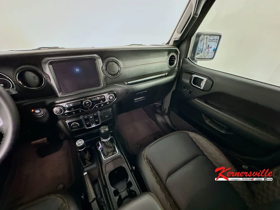 2023 Jeep JT Gladiator - Image 11 of 24
