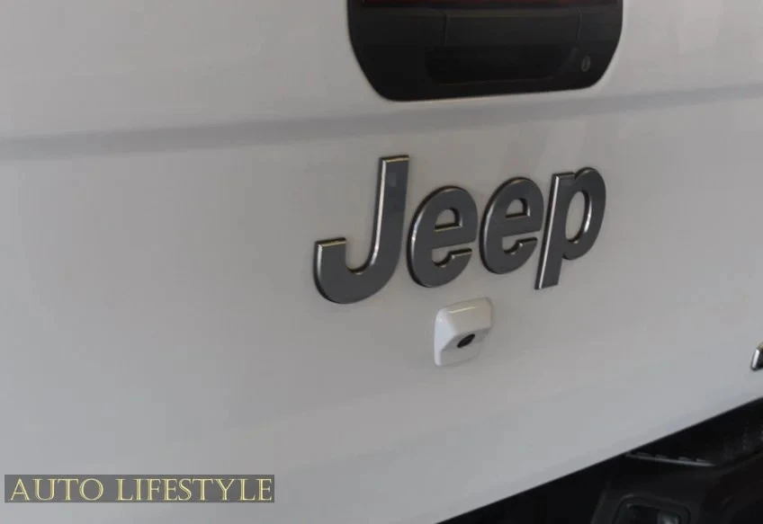 2023 Jeep JT Gladiator - Image 29 of 31