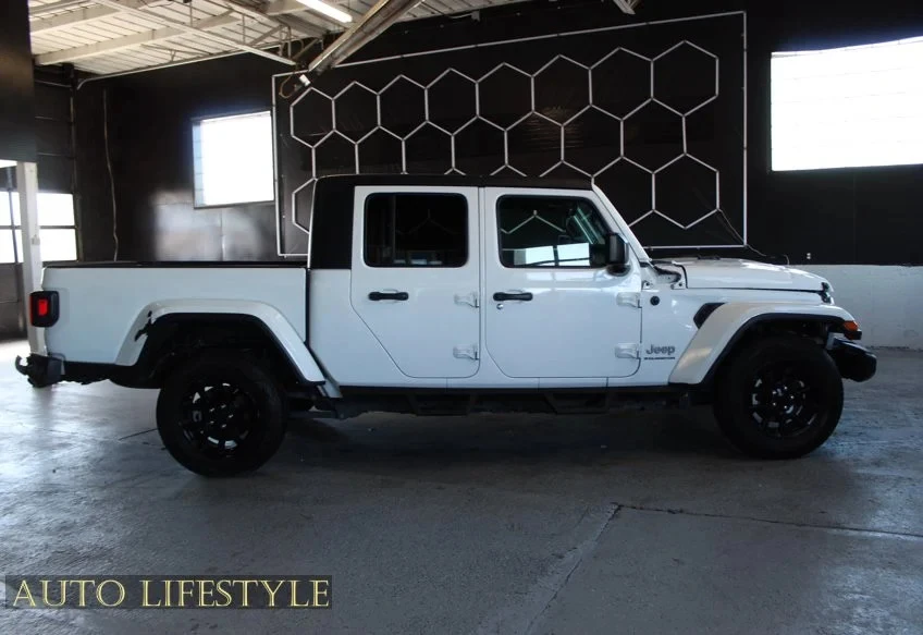 2023 Jeep JT Gladiator - Image 9 of 31