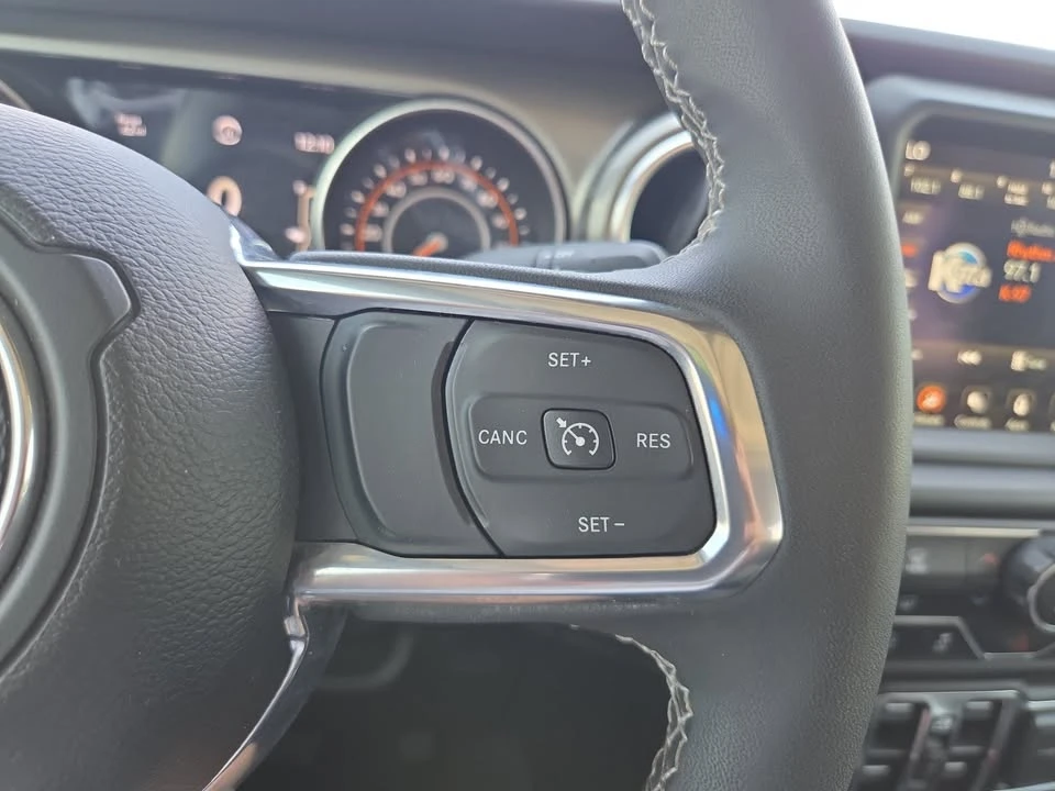 2023 Jeep JT Gladiator - Image 12 of 16
