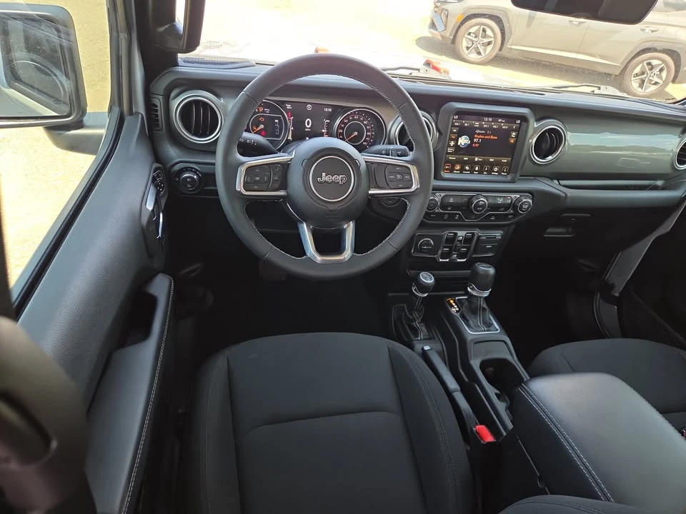 2023 Jeep JT Gladiator - Image 9 of 16
