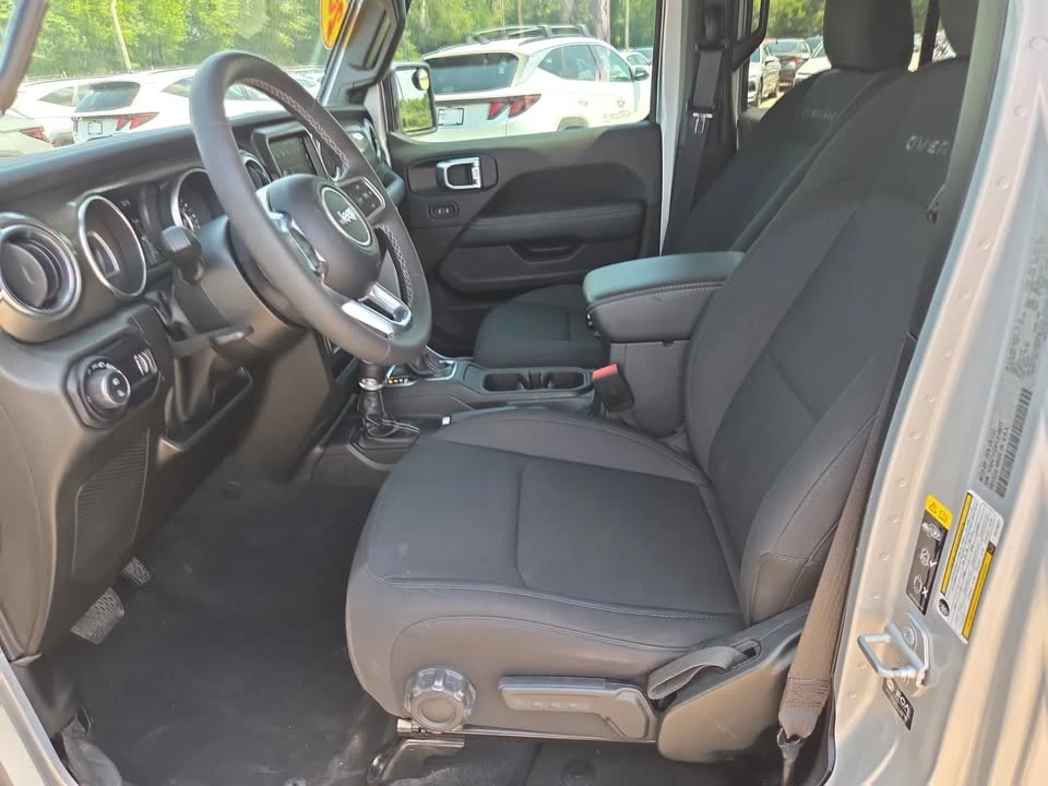2023 Jeep JT Gladiator - Image 6 of 16