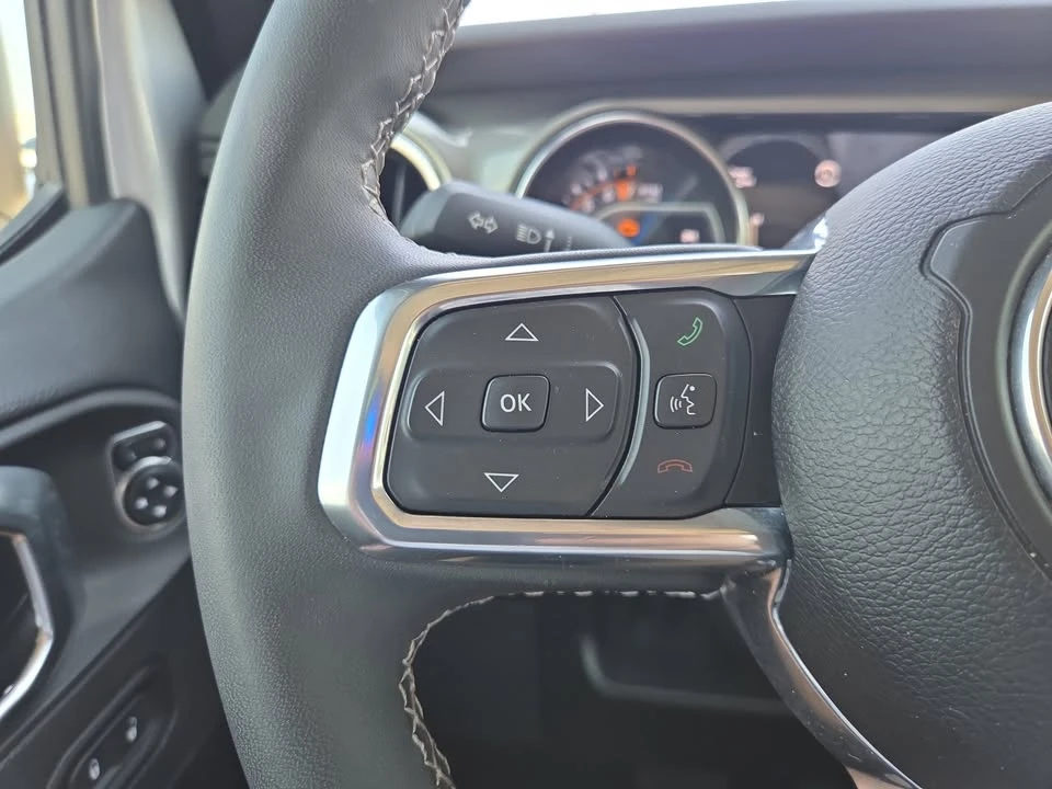 2023 Jeep JT Gladiator - Image 11 of 16