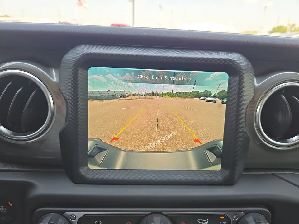 2023 Jeep JT Gladiator - Image 16 of 16