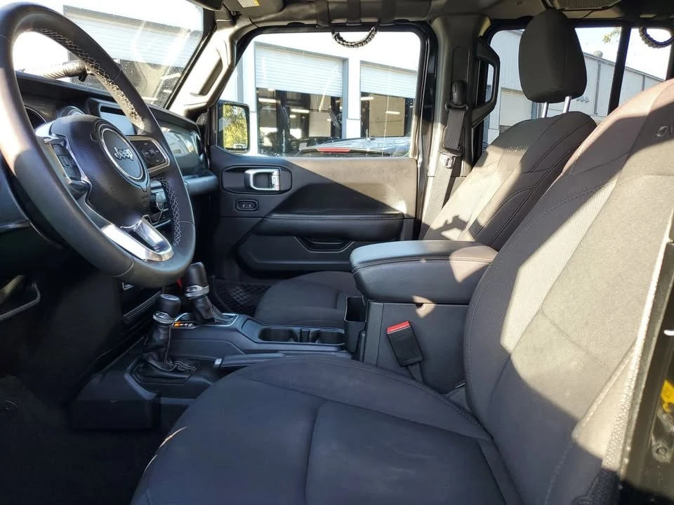 2023 Jeep JT Gladiator - Image 16 of 19