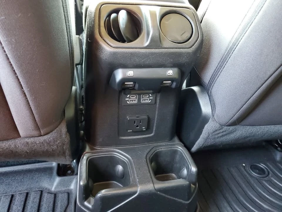 2023 Jeep JT Gladiator - Image 14 of 19