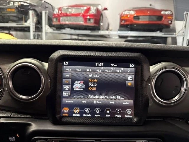 2023 Jeep JT Gladiator - Image 14 of 20