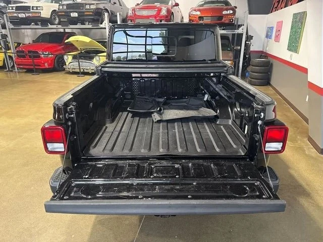 2023 Jeep JT Gladiator - Image 7 of 20