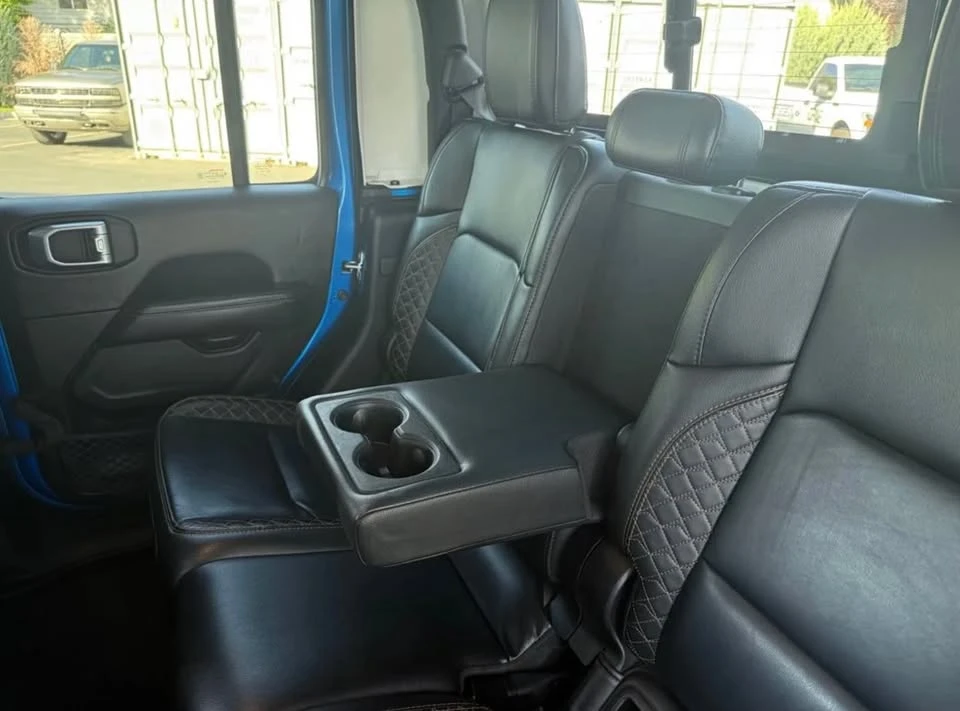 2023 Jeep JT Gladiator - Image 16 of 18
