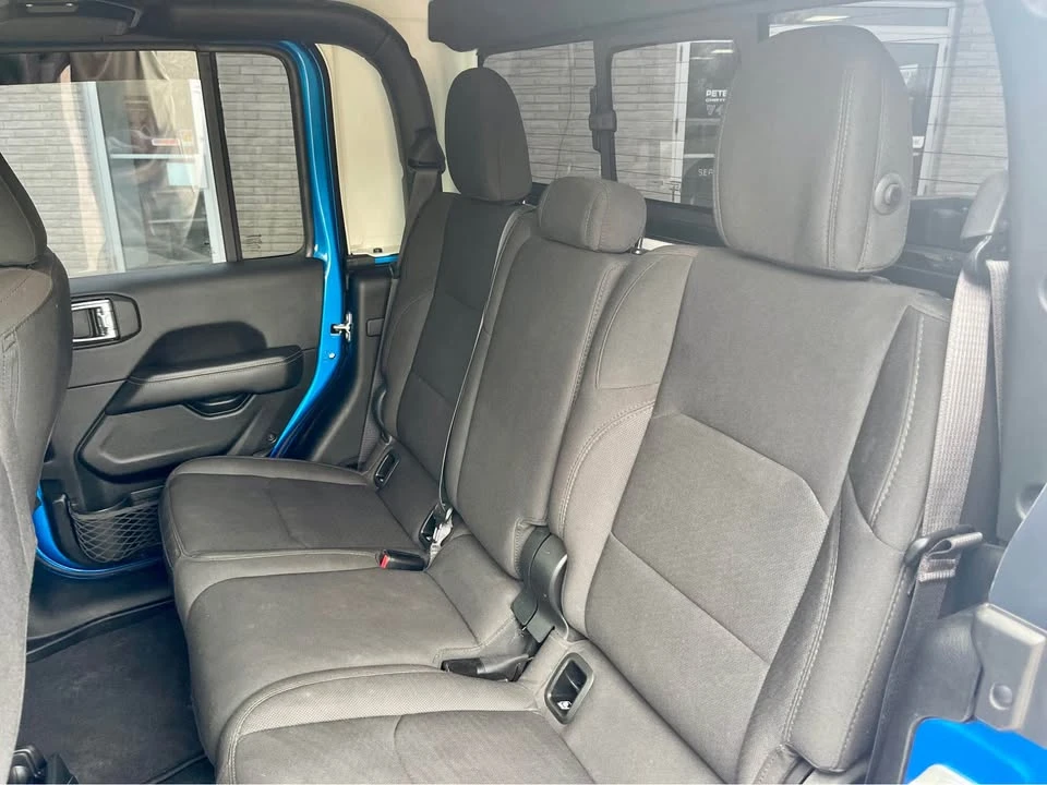 2023 Jeep JT Gladiator - Image 14 of 20