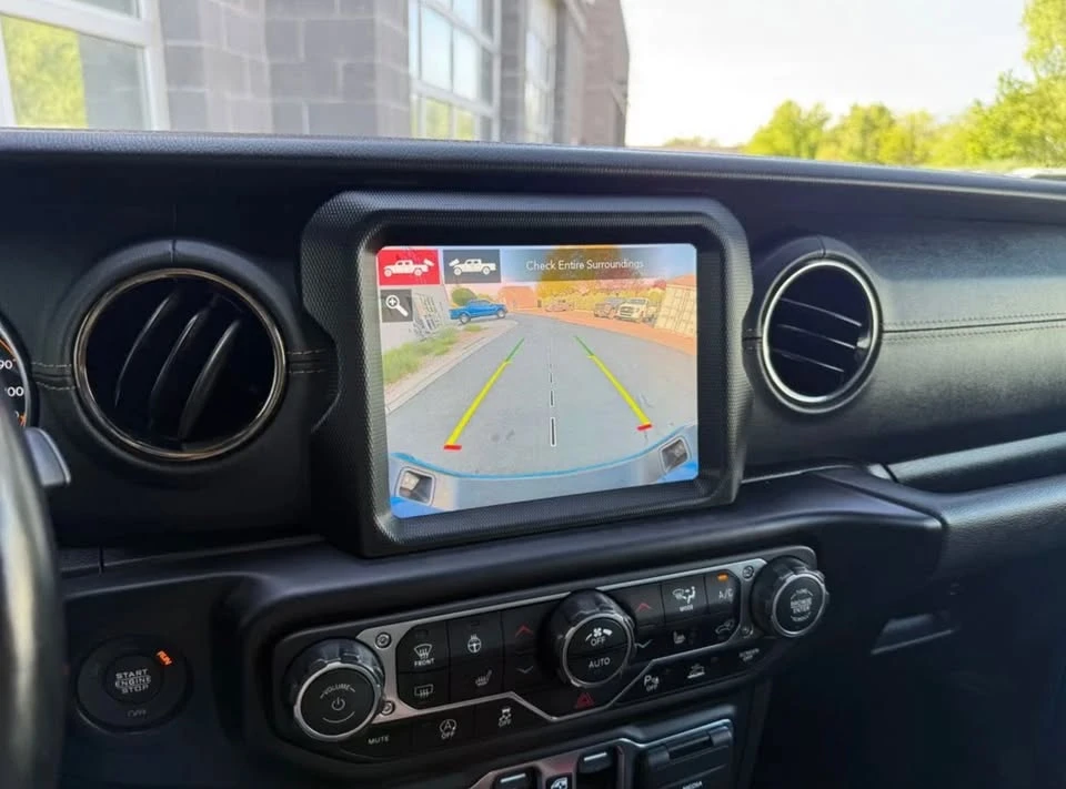 2023 Jeep JT Gladiator - Image 13 of 18