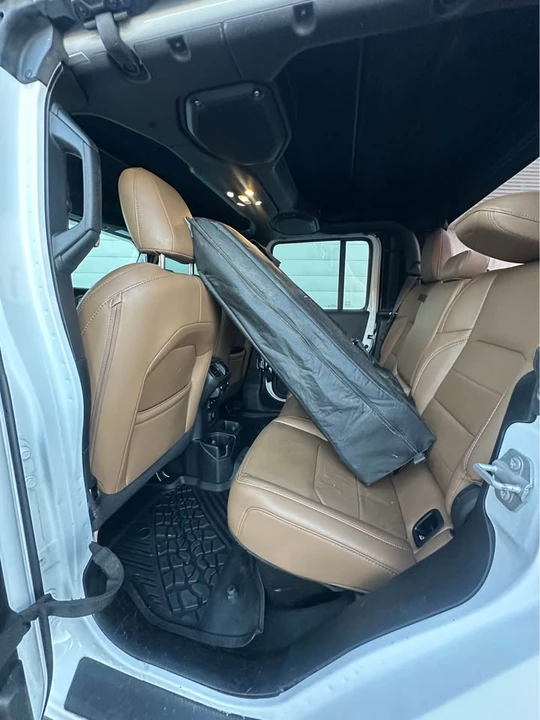 2023 Jeep JT Gladiator - Image 11 of 12