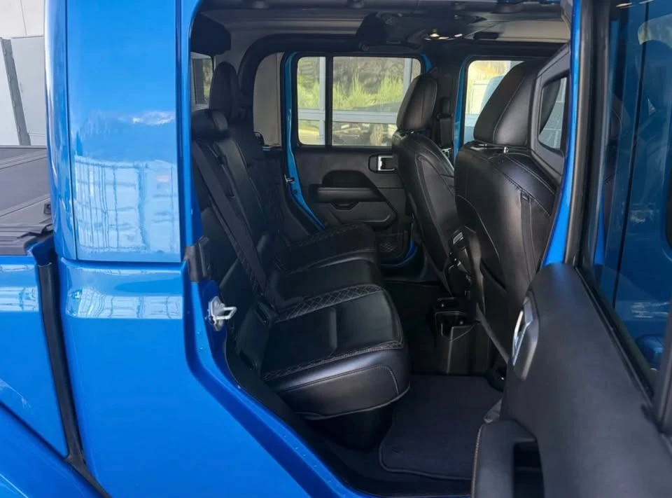 2023 Jeep JT Gladiator - Image 17 of 18