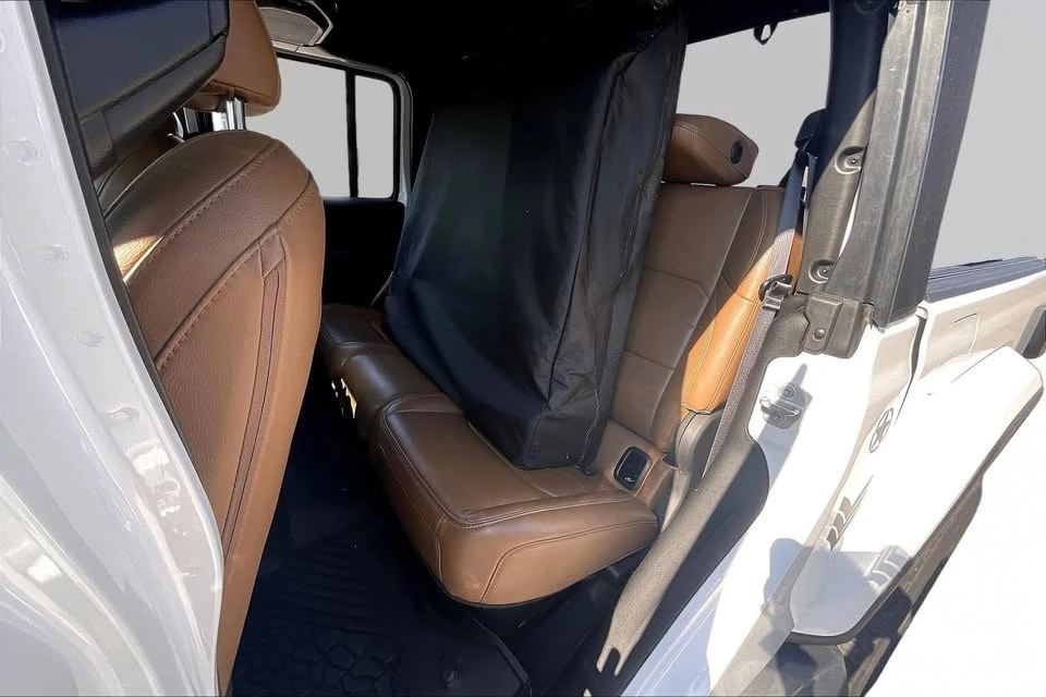2023 Jeep JT Gladiator - Image 18 of 20