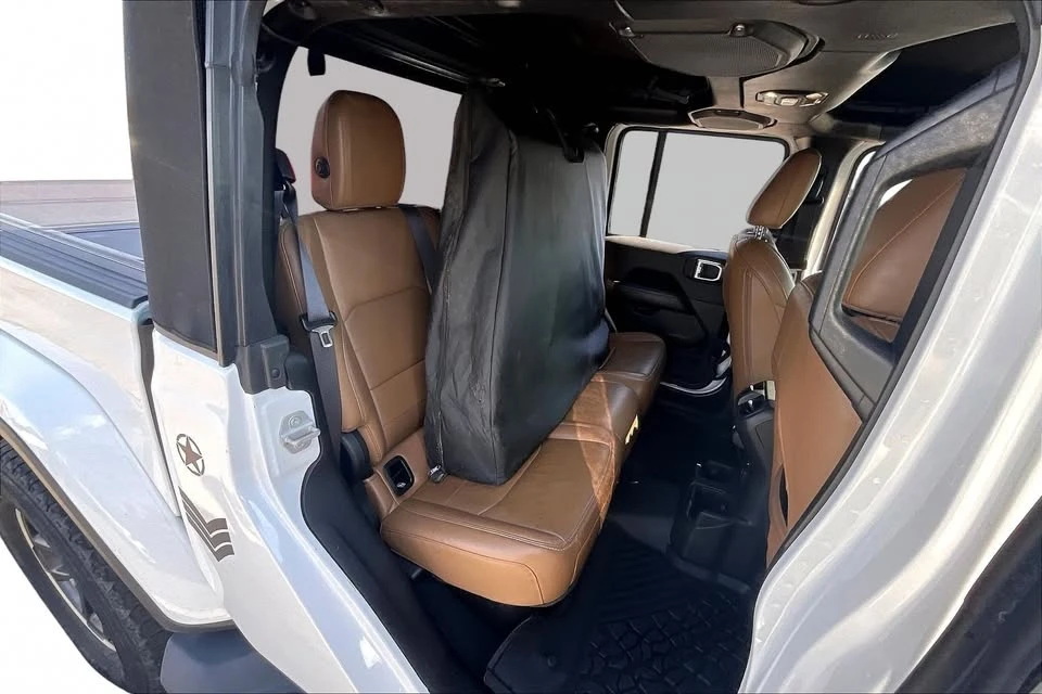 2023 Jeep JT Gladiator - Image 17 of 20