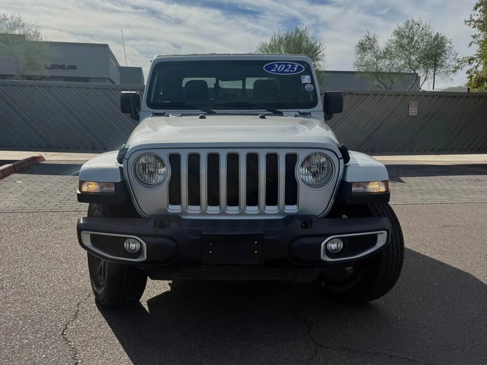 2023 Jeep JT Gladiator - Image 2 of 15