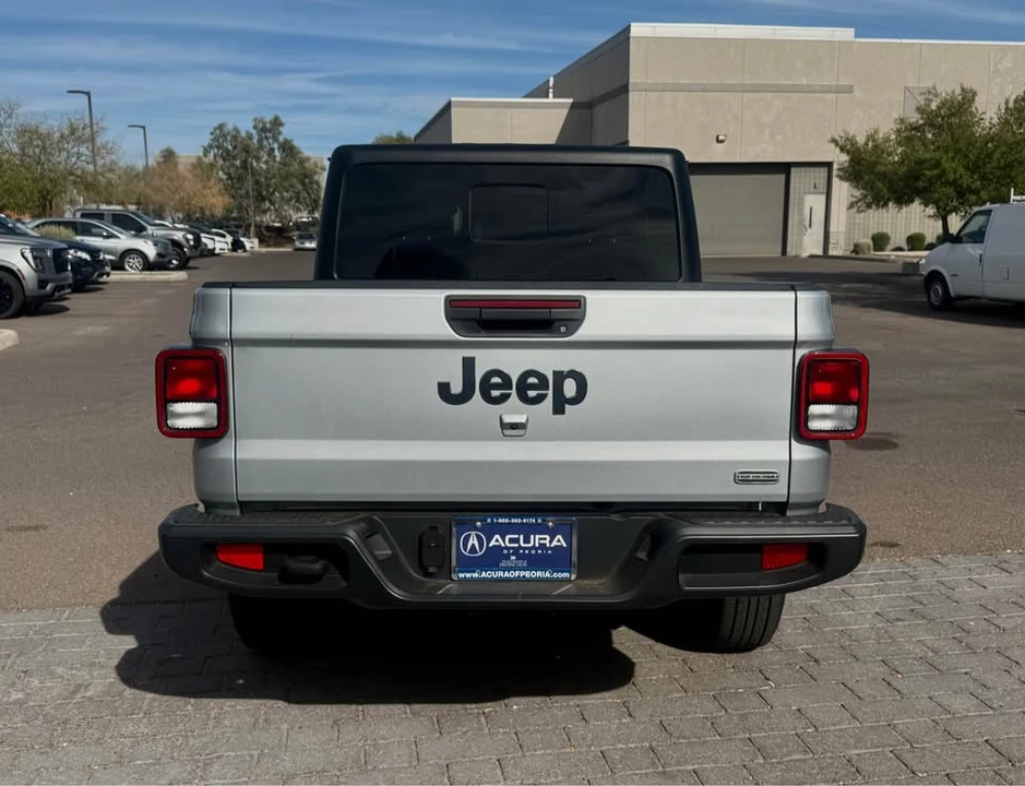 2023 Jeep JT Gladiator - Image 5 of 15