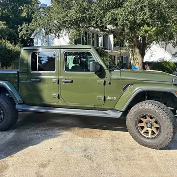 2023 Jeep Gladiator Overland